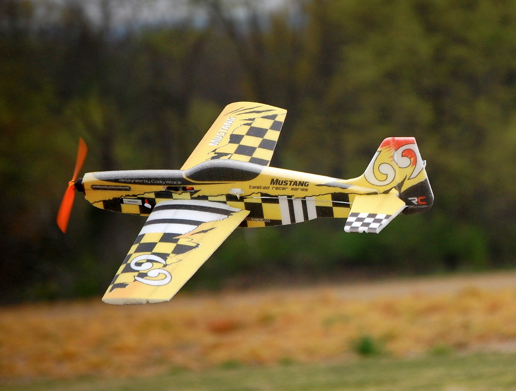 Mustang Jaune EPP 780mm Rc Factory